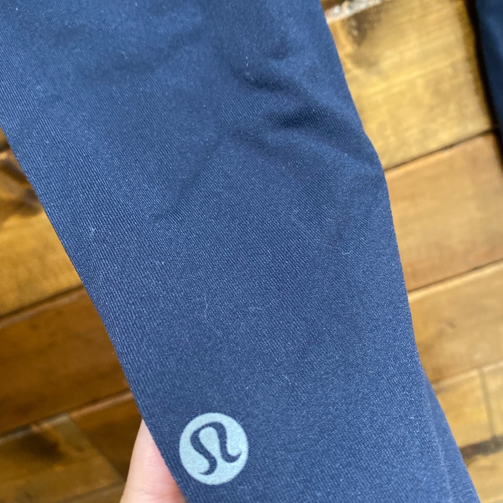 Lululemon Navy Blue Color Block Wunder Under Legg… - image 5